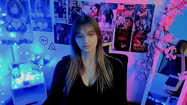 Snapshot of NeyliDream chatting on 11/19/25, 01:33 NeyliDream online show from 11/19/25, 01:33