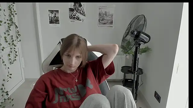 NeyliDream online show from 06/13/26, 10:02