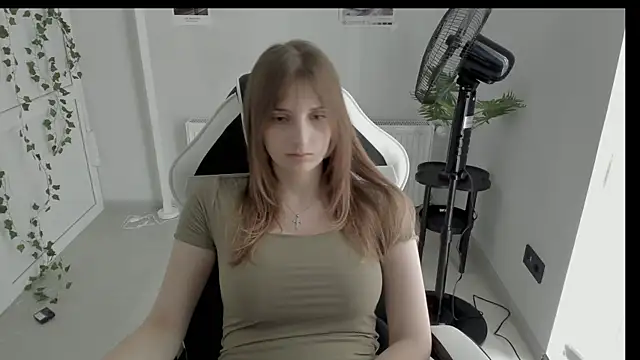 NeyliDream online show from 06/15/26, 12:07