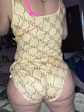 Snapshot of shortywidaphatty chatting on 12/03/25, 06:28 shortywidaphatty online show from 12/03/25, 06:28