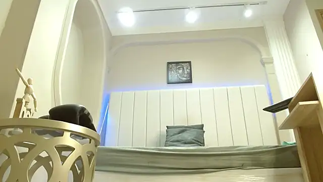 kendra lux1 online show from 01/05/26, 05:49