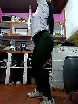 girlpee online show from 11/08/25, 01:00