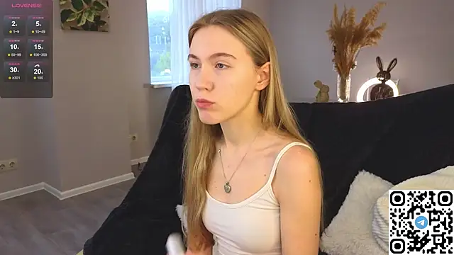 Succubelle online show from 10/09/25, 06:11