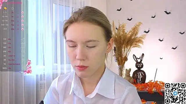 Succubelle online show from 11/05/25, 06:13