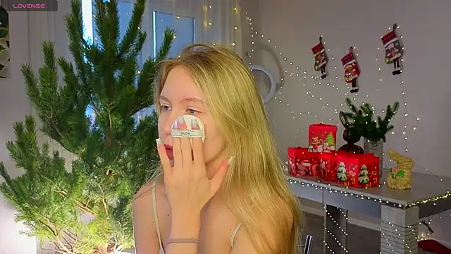 Succubelle online show from 12/20/25, 07:04