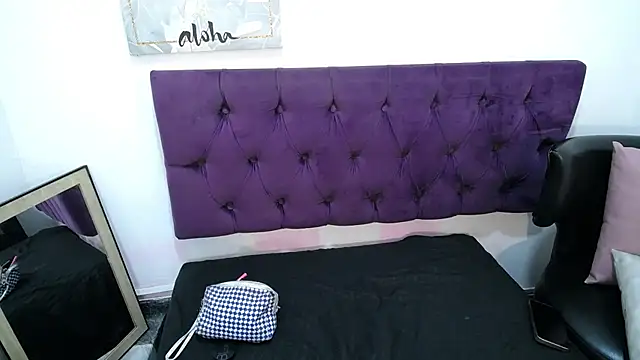 SofiaKitty-love online show from 12/22/25, 06:38