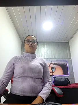 Snapshot of susan_mooree chatting on 01/13/26, 07:30 susan mooree online show from 01/13/26, 07:30