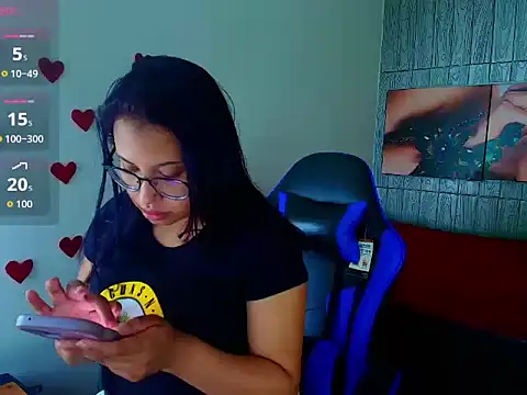 Snapshot of susan_mooree chatting on 02/16/26, 08:27 susan mooree online show from 02/16/26, 08:27