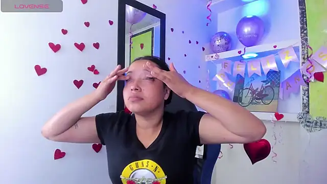 Snapshot of susan_mooree chatting on 02/21/26, 08:43 susan mooree online show from 02/21/26, 08:43