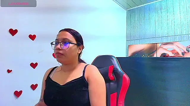 Snapshot of susan_mooree chatting on 02/24/26, 08:29 susan mooree online show from 02/24/26, 08:29