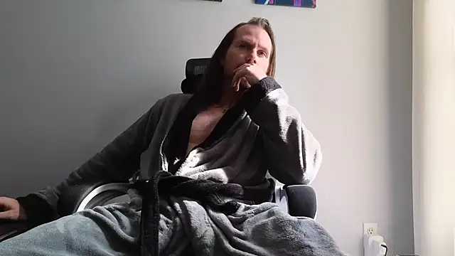 Snapshot of AlbinoAdonis chatting on 09/13/25, 02:17 AlbinoAdonis online show from 09/13/25, 02:17