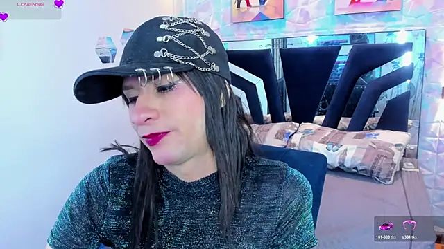 Charlotte Landry   online show from 02/05/26, 04:33