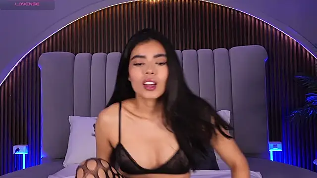 Isabellax21 online show from 05/29/26, 04:32