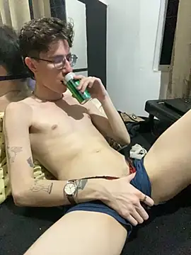 HeiRique online show from 10/06/25, 05:27