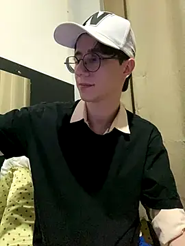 HeiRique online show from 10/22/25, 04:02