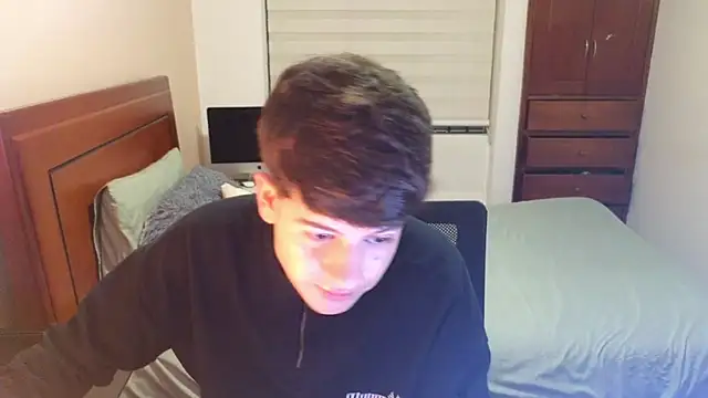 Snapshot of tightncuteass chatting on 09/25/25, 11:52 tightncuteass online show from 09/25/25, 11:52