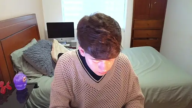 Snapshot of tightncuteass chatting on 10/07/25, 10:18 tightncuteass online show from 10/07/25, 10:18