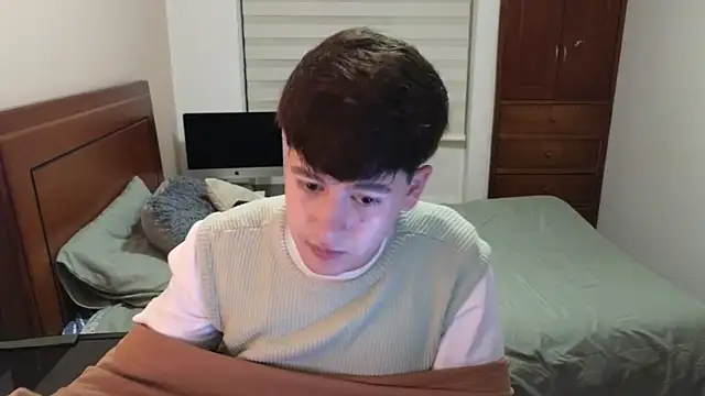 Snapshot of tightncuteass chatting on 10/21/25, 01:06 tightncuteass online show from 10/21/25, 01:06