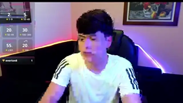 Snapshot of tightncuteass chatting on 11/06/25, 09:59 tightncuteass online show from 11/06/25, 09:59