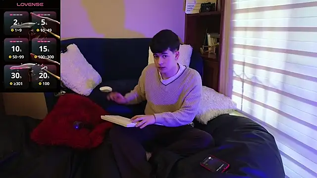 Snapshot of tightncuteass chatting on 02/18/26, 10:39 tightncuteass online show from 02/18/26, 10:39