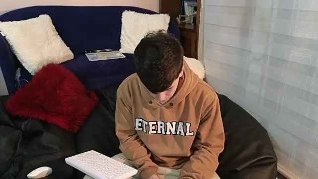 Snapshot of tightncuteass chatting on 02/26/26, 01:04 tightncuteass online show from 02/26/26, 01:04