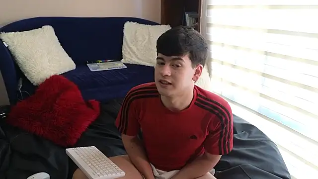 Snapshot of tightncuteass chatting on 02/27/26, 07:47 tightncuteass online show from 02/27/26, 07:47