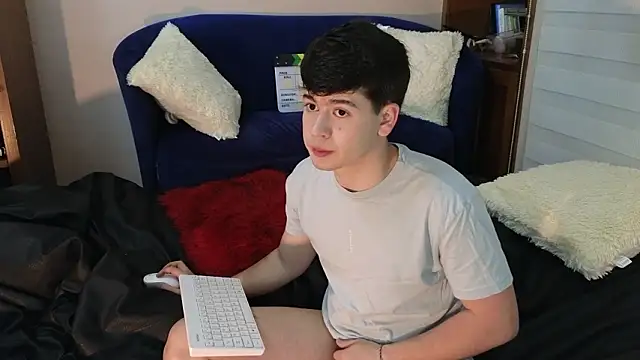 Snapshot of tightncuteass chatting on 03/01/26, 02:24 tightncuteass online show from 03/01/26, 02:24