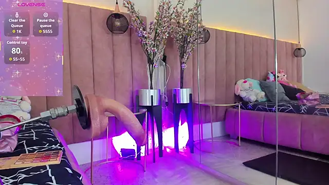 IvannaaVega online show from 10/12/25, 07:02