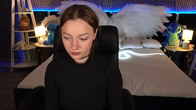 FoxyMayy online show from 11/27/25, 08:22