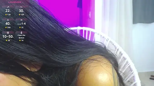 Leslie Bussh  online show from 05/24/26, 06:29