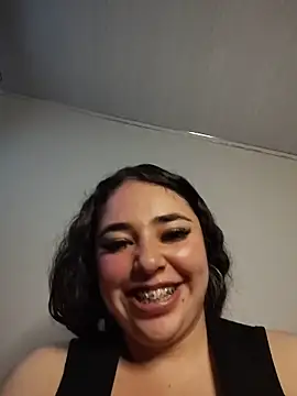 Snapshot of Bagiolett chatting on 12/22/25, 12:18 Bagiolett online show from 12/22/25, 12:18