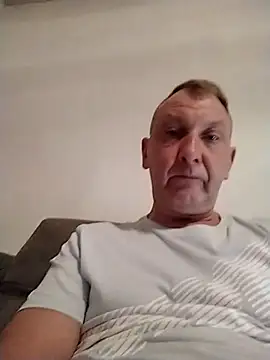 niezlomny75 online show from 09/10/25, 10:43