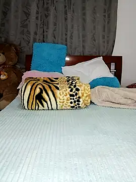 ZARAY 1118 online show from 04/01/26, 11:35