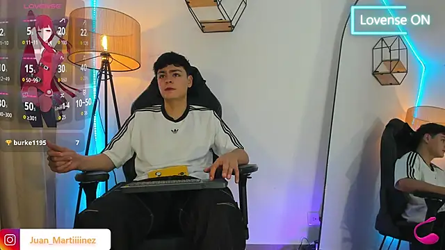 Snapshot of Im_Juaniito chatting on 11/02/25, 02:58 Im Juaniito online show from 11/02/25, 02:58