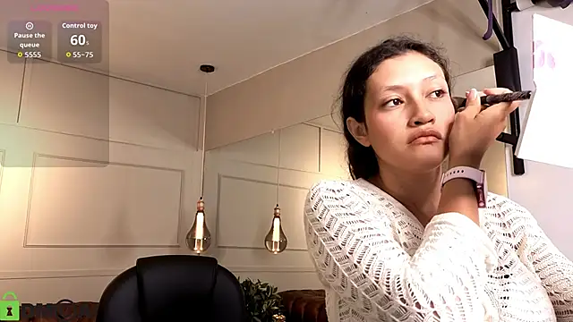 ArielBlossom    online show from 10/09/25, 11:08