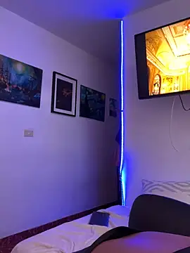 Snapshot of lilith_storm chatting on 11/11/25, 04:51 lilith storm online show from 11/11/25, 04:51