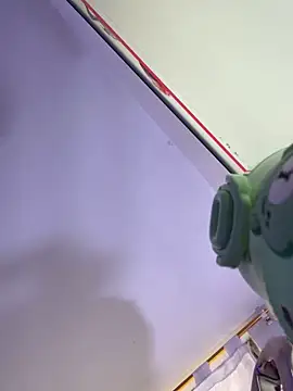 Snapshot of lilith_storm chatting on 11/14/25, 03:33 lilith storm online show from 11/14/25, 03:33