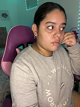 Anabelle 00  online show from 04/13/26, 03:01