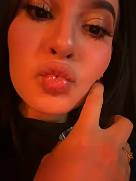 GabyMejiaa online show from 02/15/26, 05:37