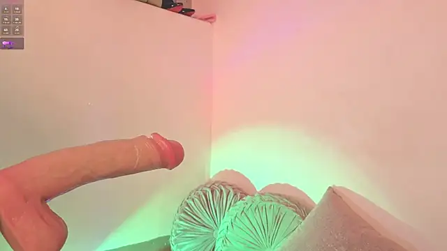 ashlynnlowe  online show from 11/08/25, 07:34