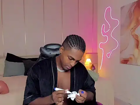 Snapshot of SoHighAngel chatting on 02/24/26, 10:08 SoHighAngel online show from 02/24/26, 10:08