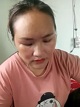 Snapshot of Tamara-a chatting on 02/15/26, 06:10 Tamara-a online show from 02/15/26, 06:10