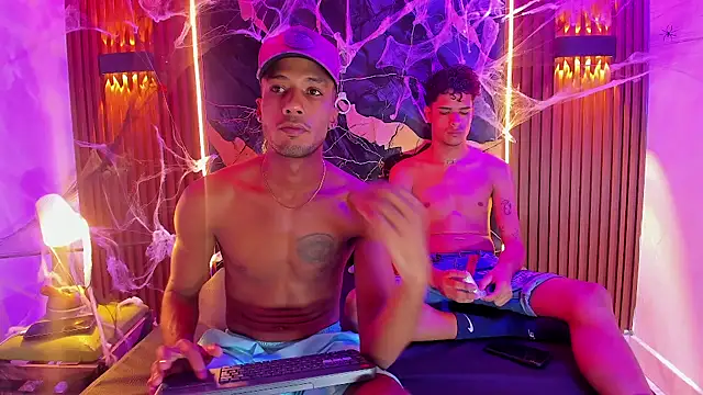 Snapshot of Lucky_boys__X chatting on 11/01/25, 12:07 Lucky boys X online show from 11/01/25, 12:07