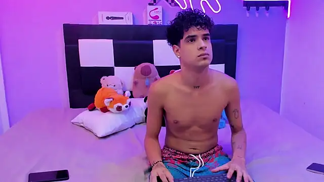 Lucky boys  X online show from 06/02/26, 01:24
