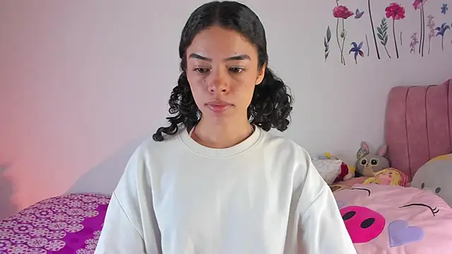 maddy parker   online show from 04/06/26, 09:27