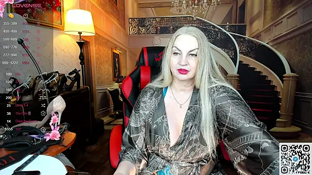 Nina Devillle online show from 05/23/26, 12:27