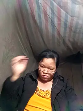 riso-00 online show from 11/06/25, 02:29