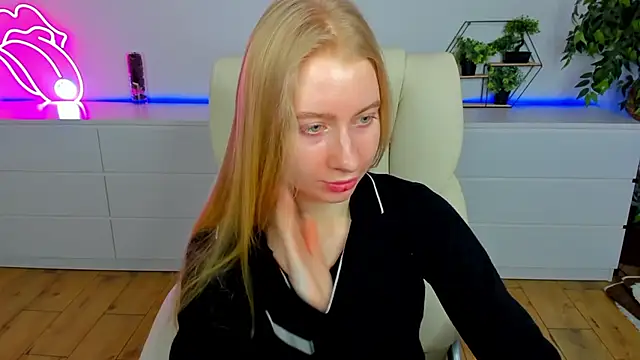 Alina Blonde online show from 02/21/26, 06:36