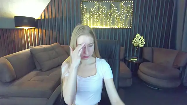 Alina Blonde online show from 05/24/26, 05:34