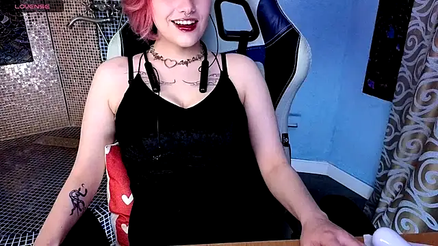 Eniferi online show from 02/19/26, 06:15